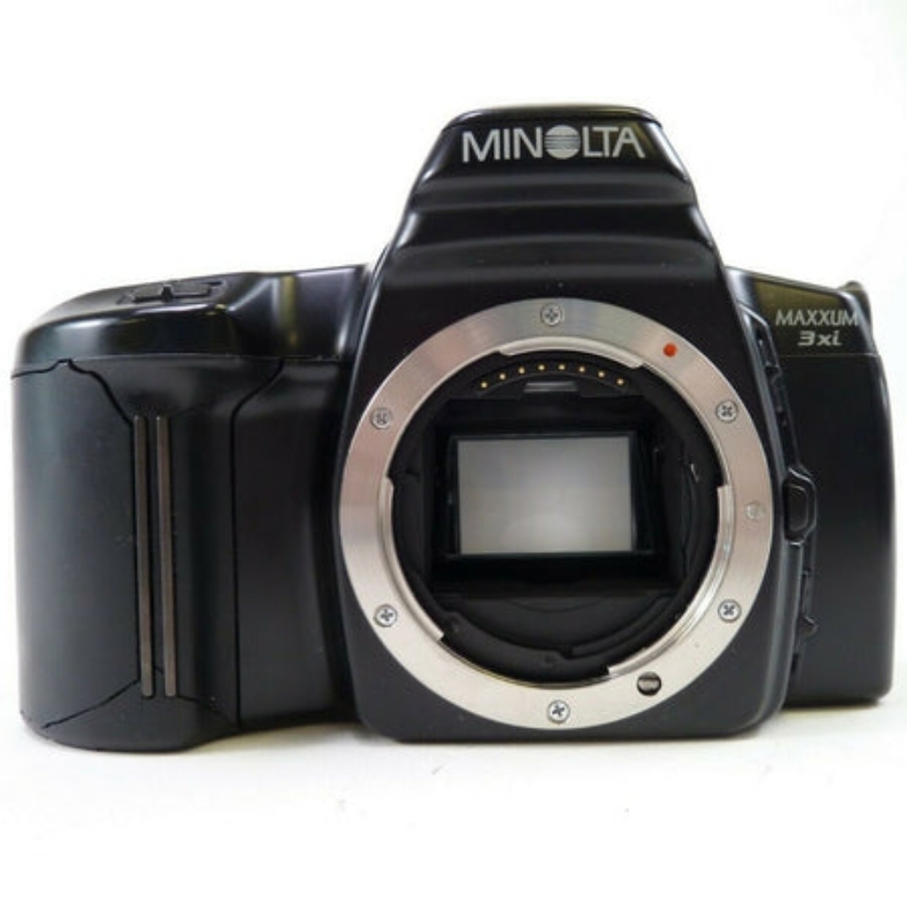 Minolta 3xi w/ Minolta 35-80mm Power Zoom lens